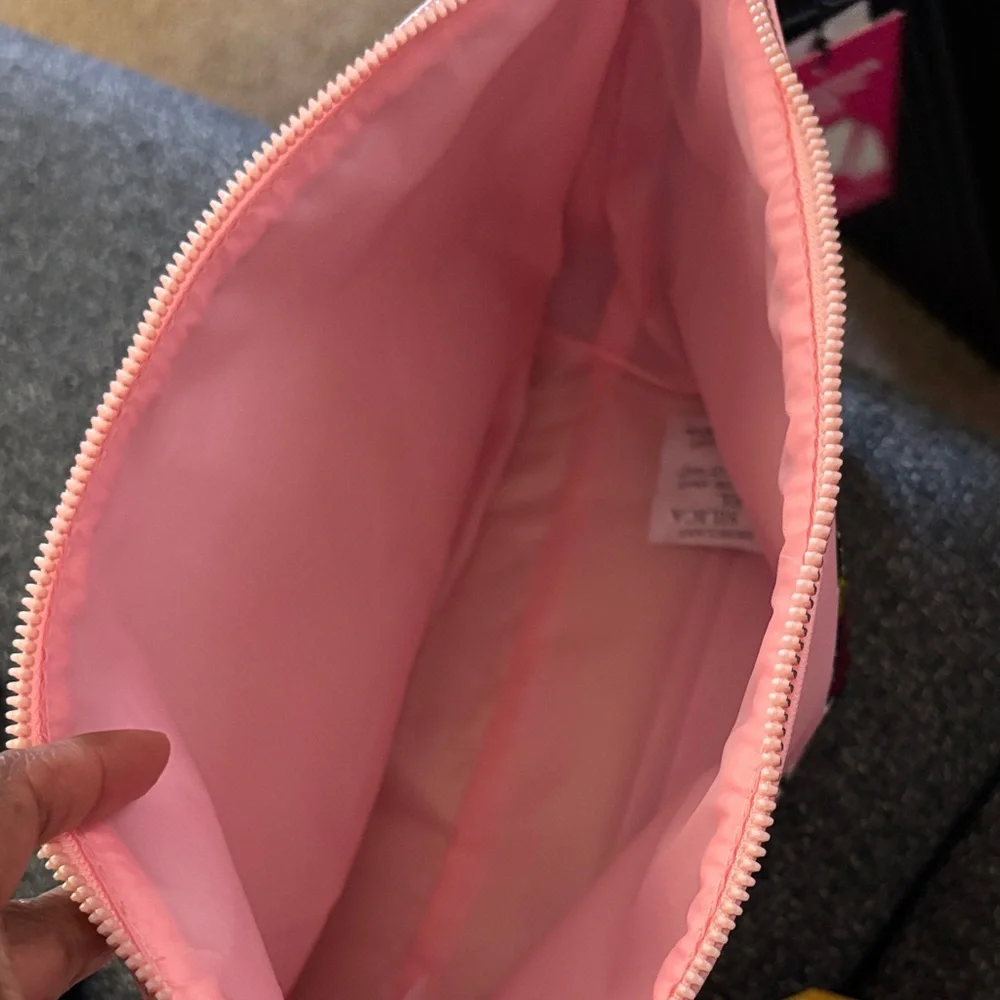 Pink Heart Embellished Cosmetic Pouch - Picture 3 of 5